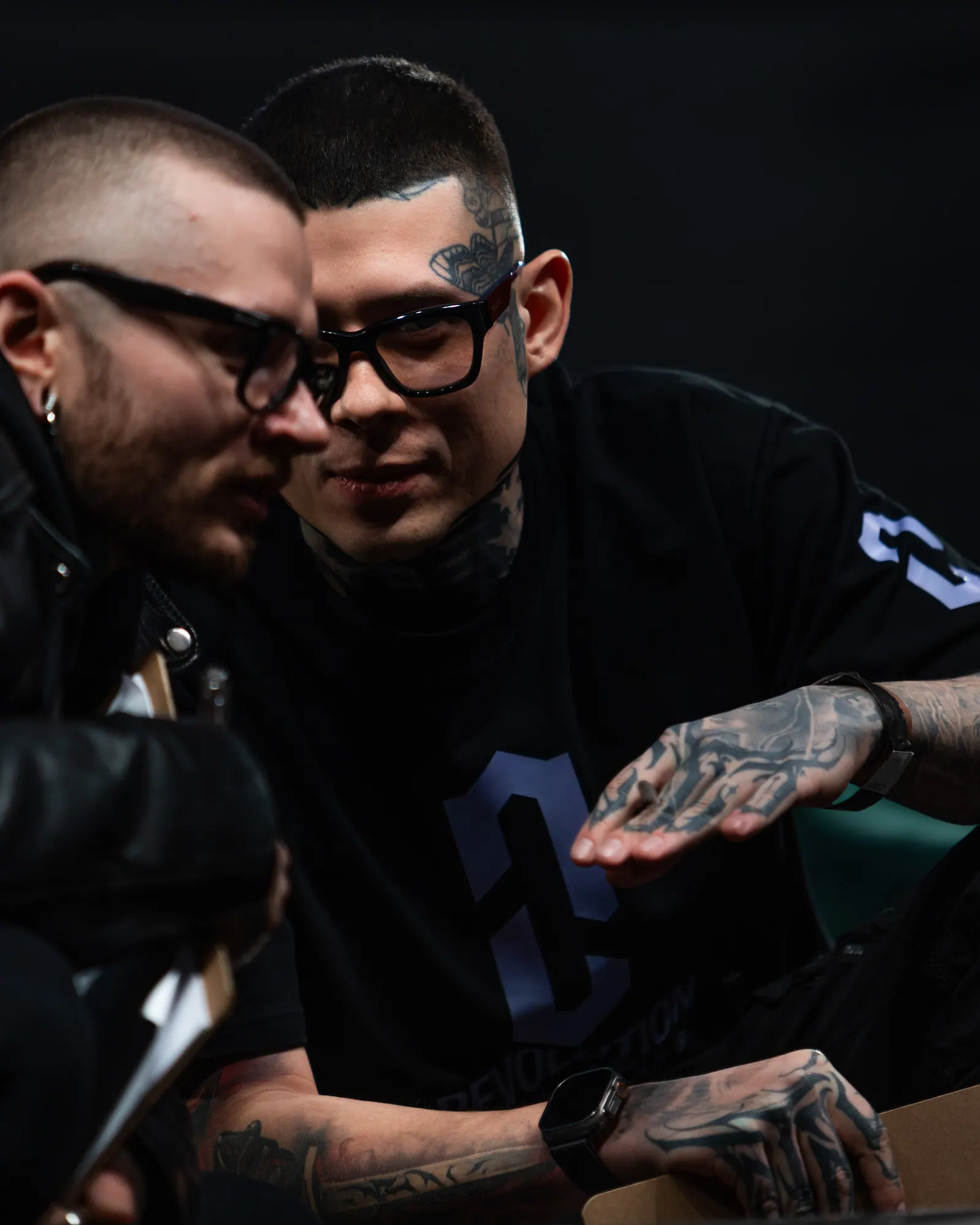 Alex666cold judging hyper realism tattoos at international tattoo convention in Europe